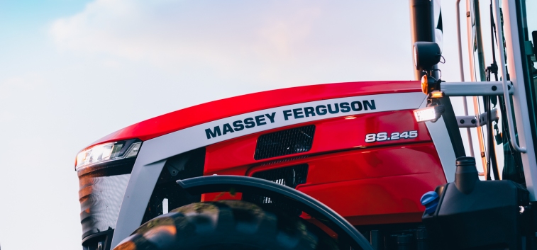 Трактор Massey Ferguson 8S.265 получил звание «Трактор 2021 года» 