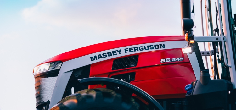 Трактор Massey Ferguson 8S.265 получил звание «Трактор 2021 года» 