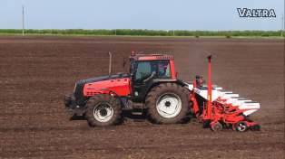 От VALMET до Valtra S серии: владелец тракторов Valtra отмечает 20-летие работы с брендом