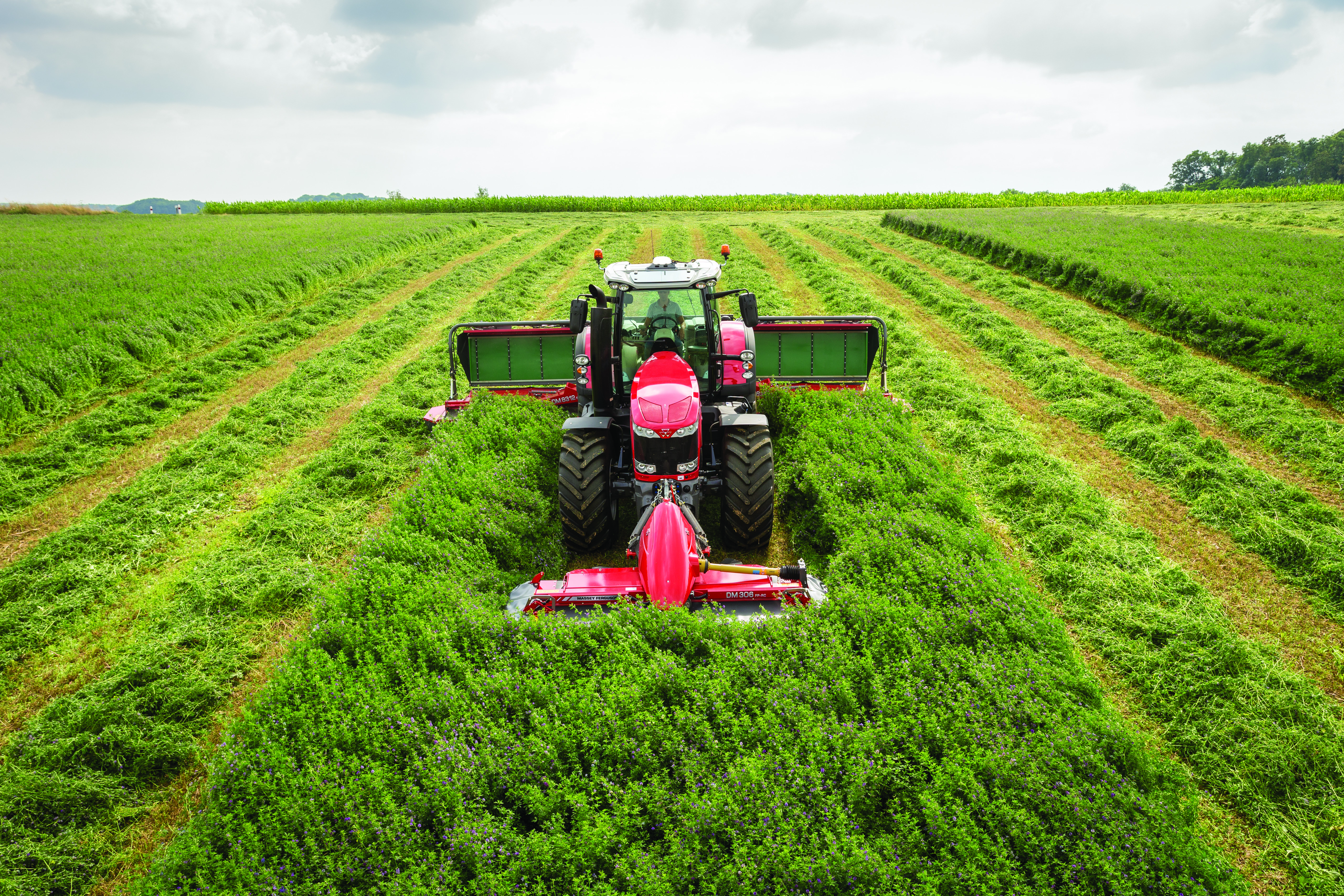 Новое оборудование Massey Ferguson® для кормозаготовки выходит на российский рынок