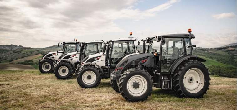 Тракторы Valtra® T154 и T234 доступны в комплектации Redline