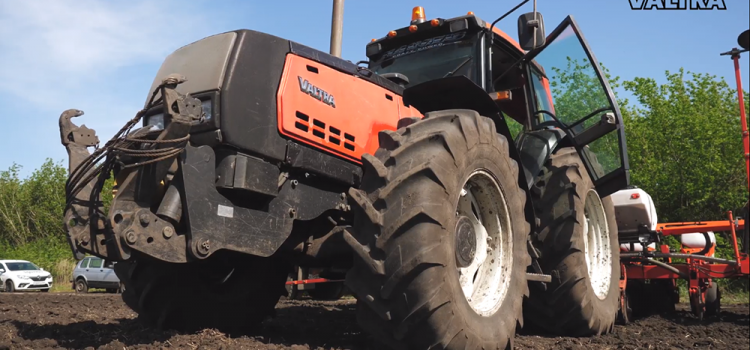 От VALMET до Valtra S серии: владелец тракторов Valtra отмечает 20-летие работы с брендом