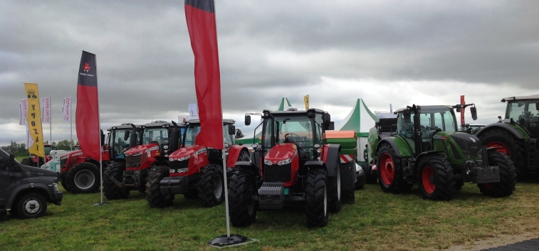 Технику AGCO представляют на «Всероссийском дне поля - 2019» в Ленинградской области