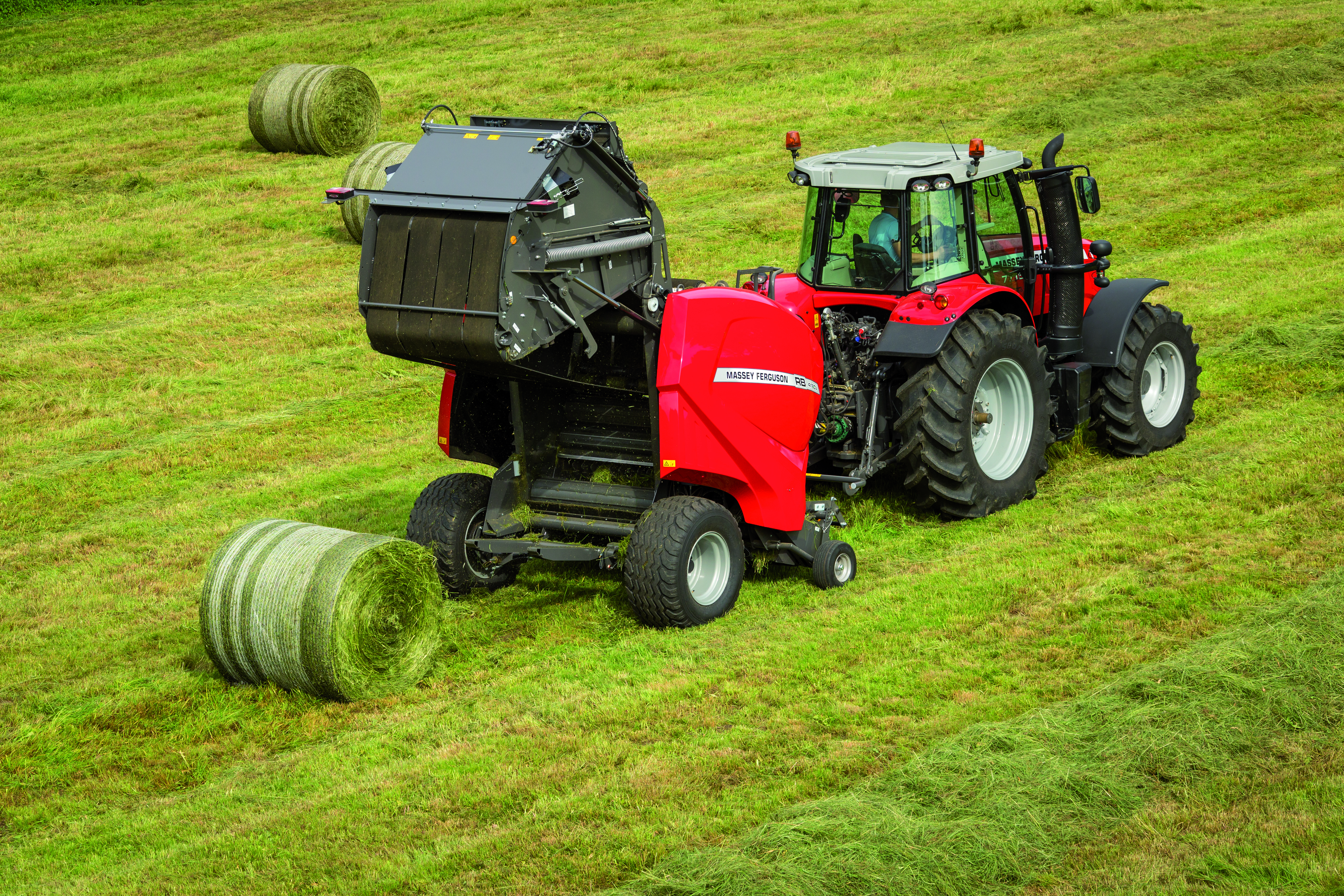 AGCO-RM успешно завершило демосезон новых пресс-подборщиков Massey Ferguson®
